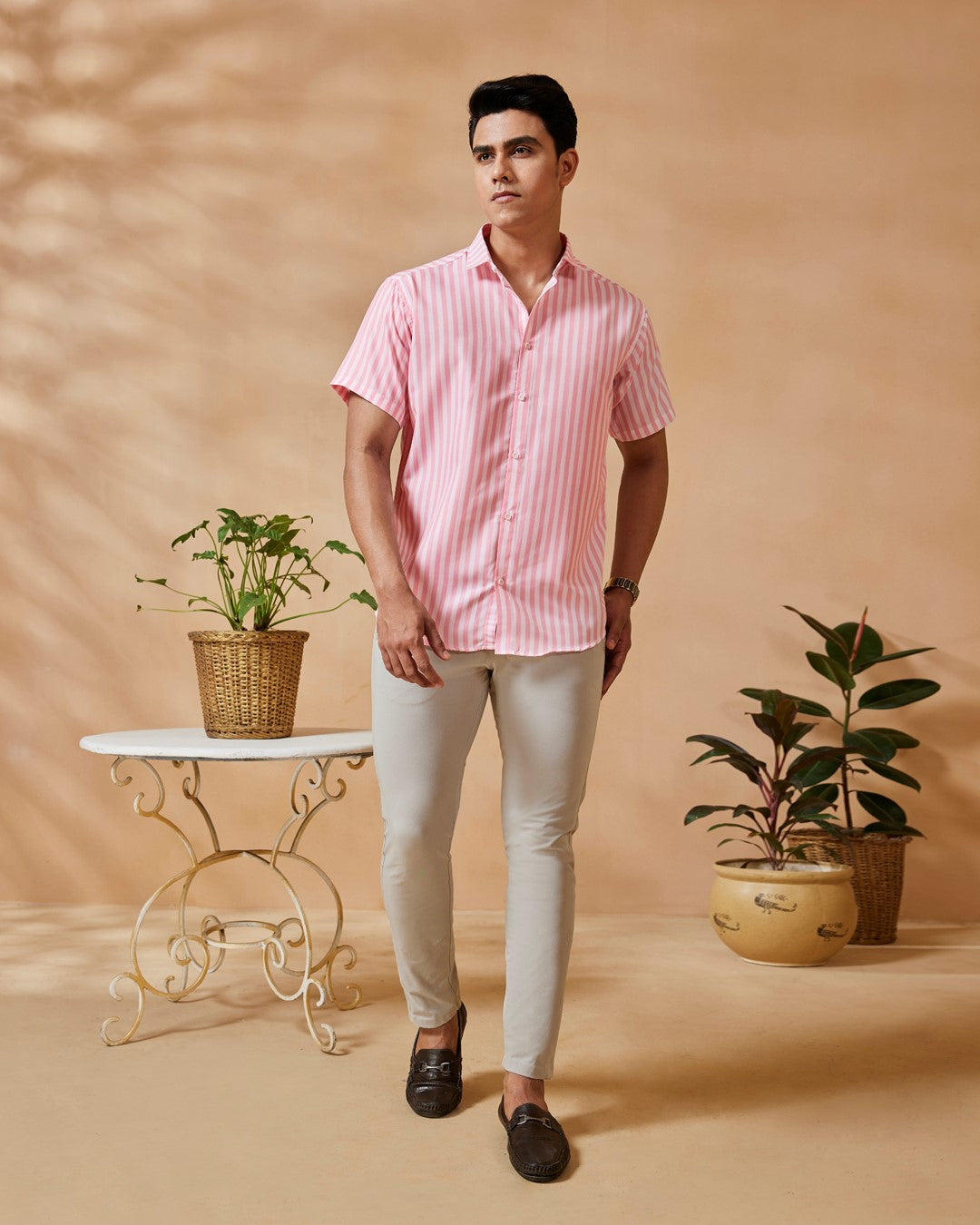 ANTHUS: Pink Shirt And White Pant Set – Maison H